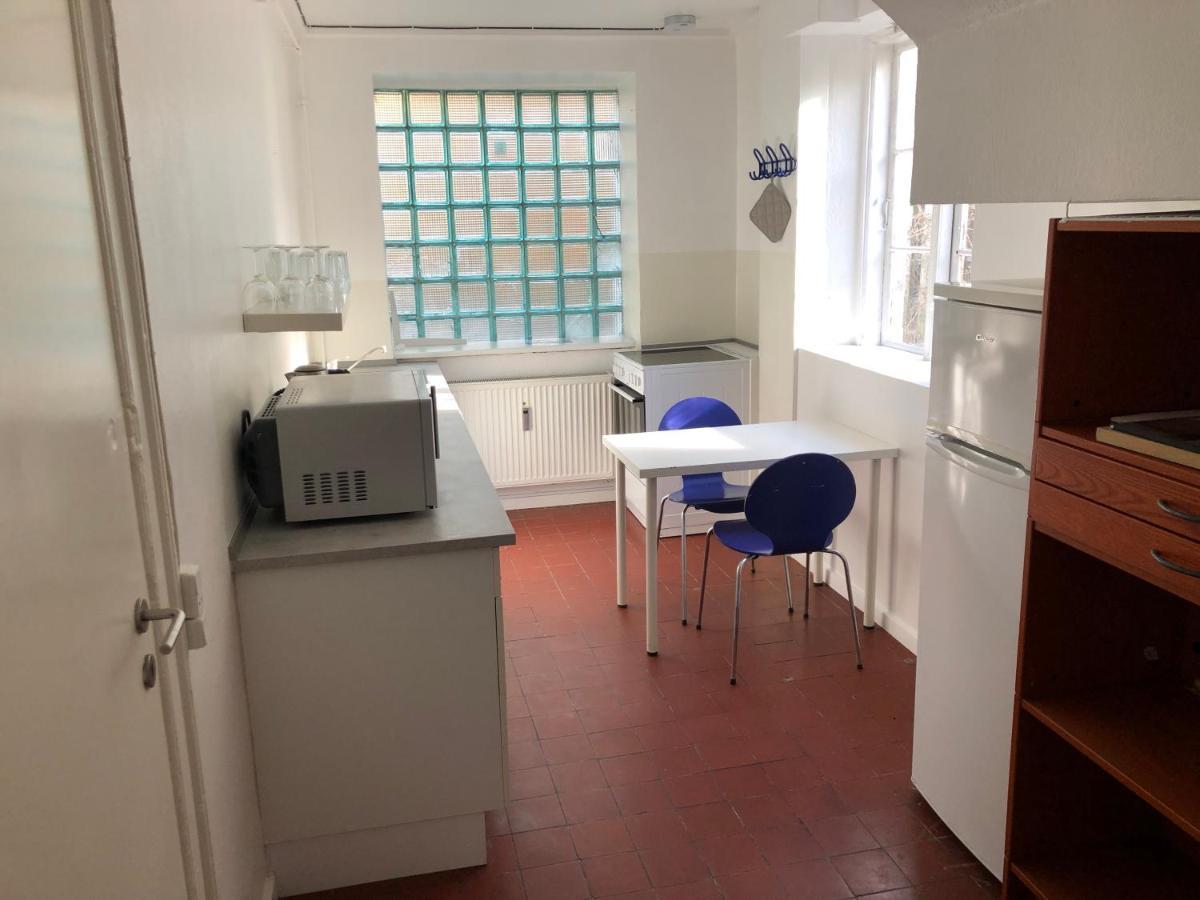 Rooms In Quiet White Villa Apartment Hortensiavej 8 On Frederiksberg C Copenhaga Exterior foto