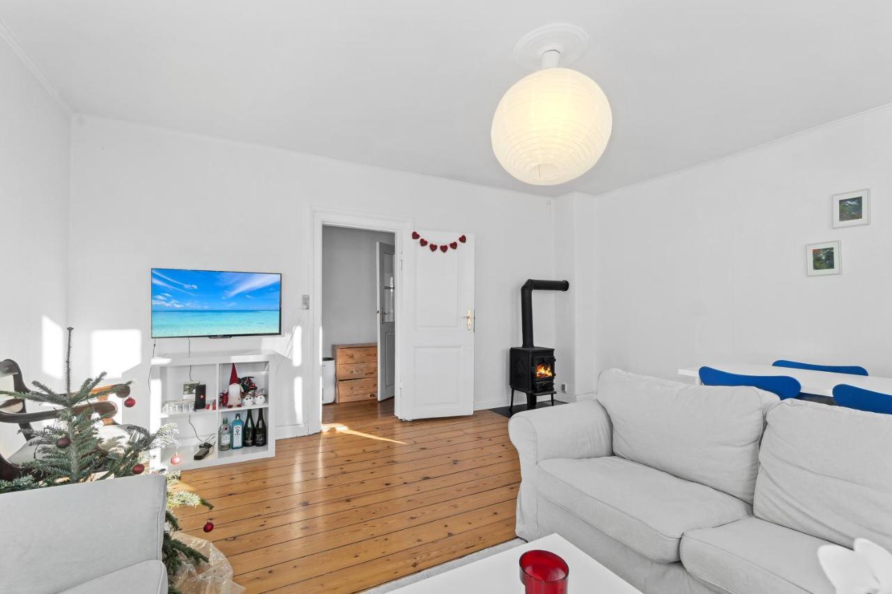 Rooms In Quiet White Villa Apartment Hortensiavej 8 On Frederiksberg C Copenhaga Exterior foto
