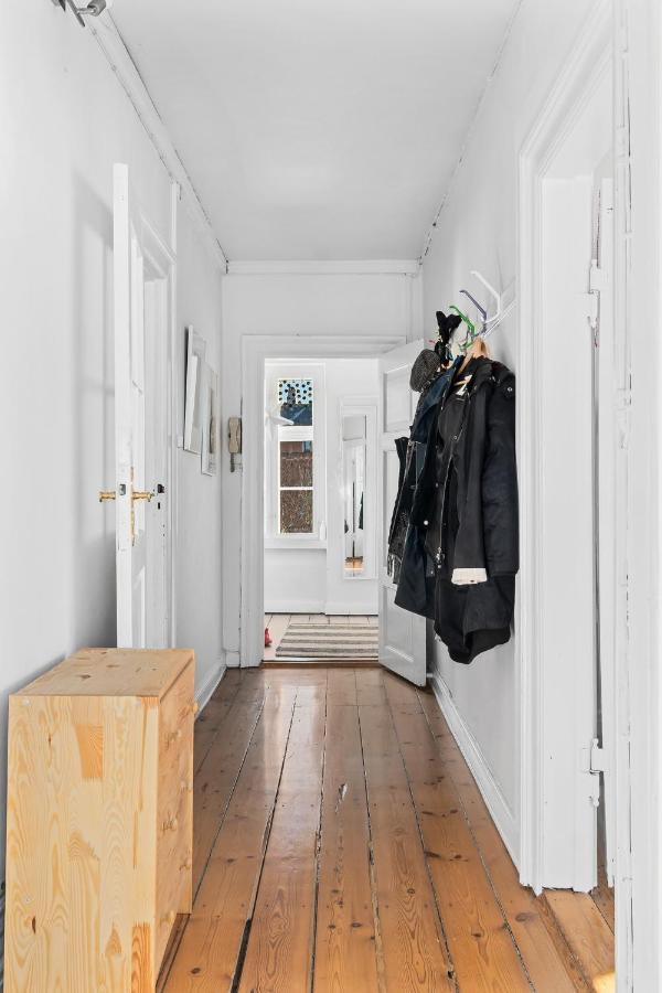 Rooms In Quiet White Villa Apartment Hortensiavej 8 On Frederiksberg C Copenhaga Exterior foto